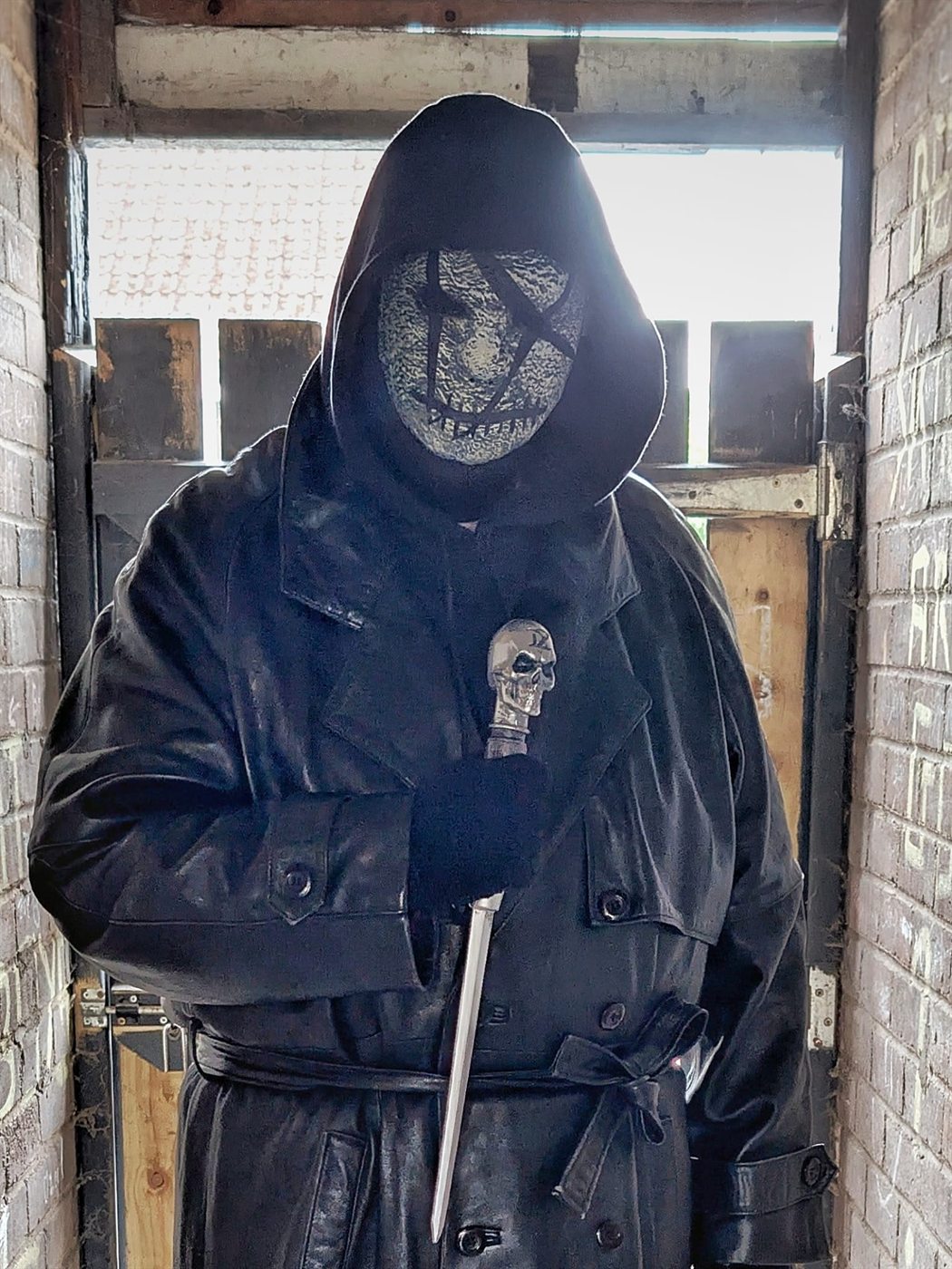 The Silence-inspired mask and costume detail